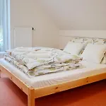 Penzion Mezi Stromy 3*