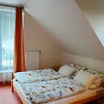 Penzion Mezi Stromy 3*