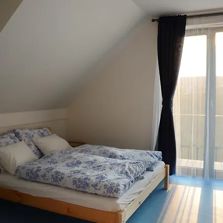 Maison d'hôtes Mezi Stromy Horakov
