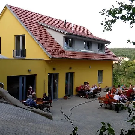 Mezi Stromy Penzion Horakov