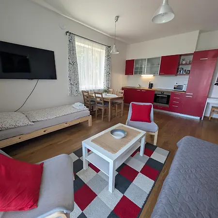 Mezi Stromy 4* Horakov